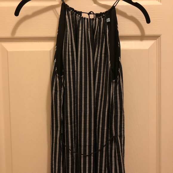 😊SALE~Maxi dress, drawstring neck - Picture 2 of 3